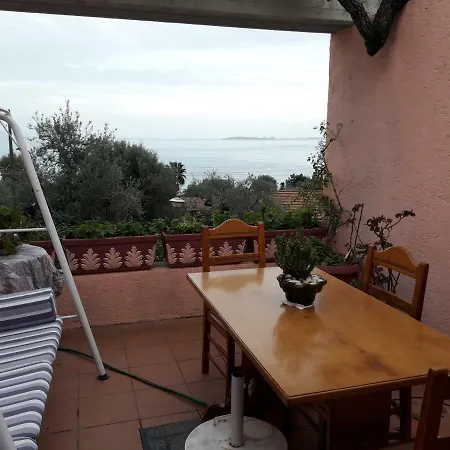 Houri's Apartamento Barbati