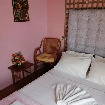 Houri's Apartament