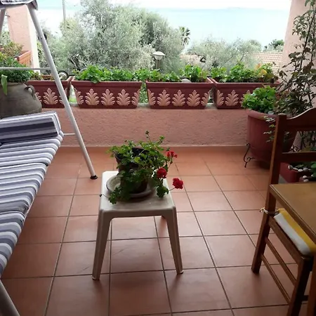 Apartament Houri's *